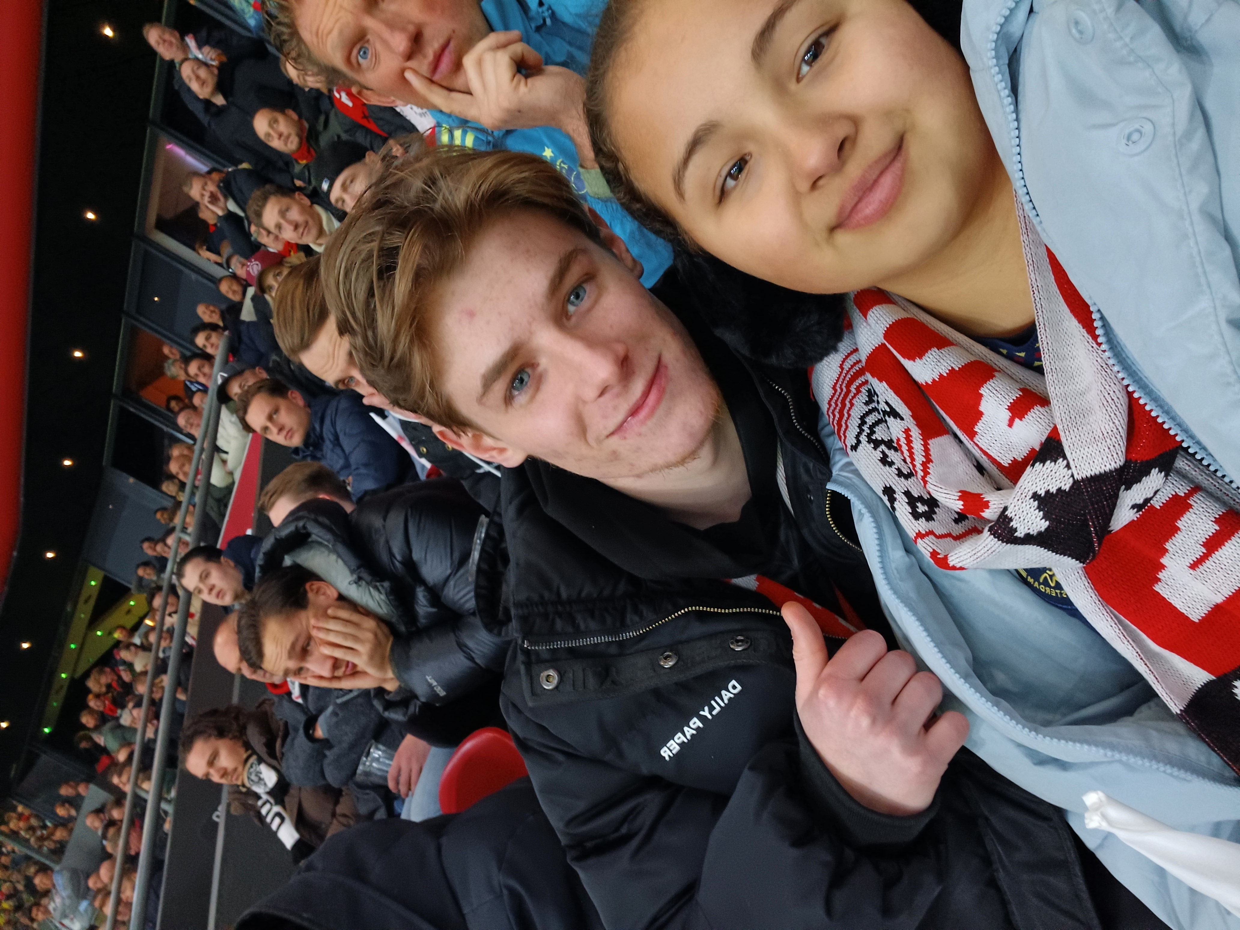 Wedstrijdafbeelding Ajax-Lazio Selfie met Lars en vriendin van Lars